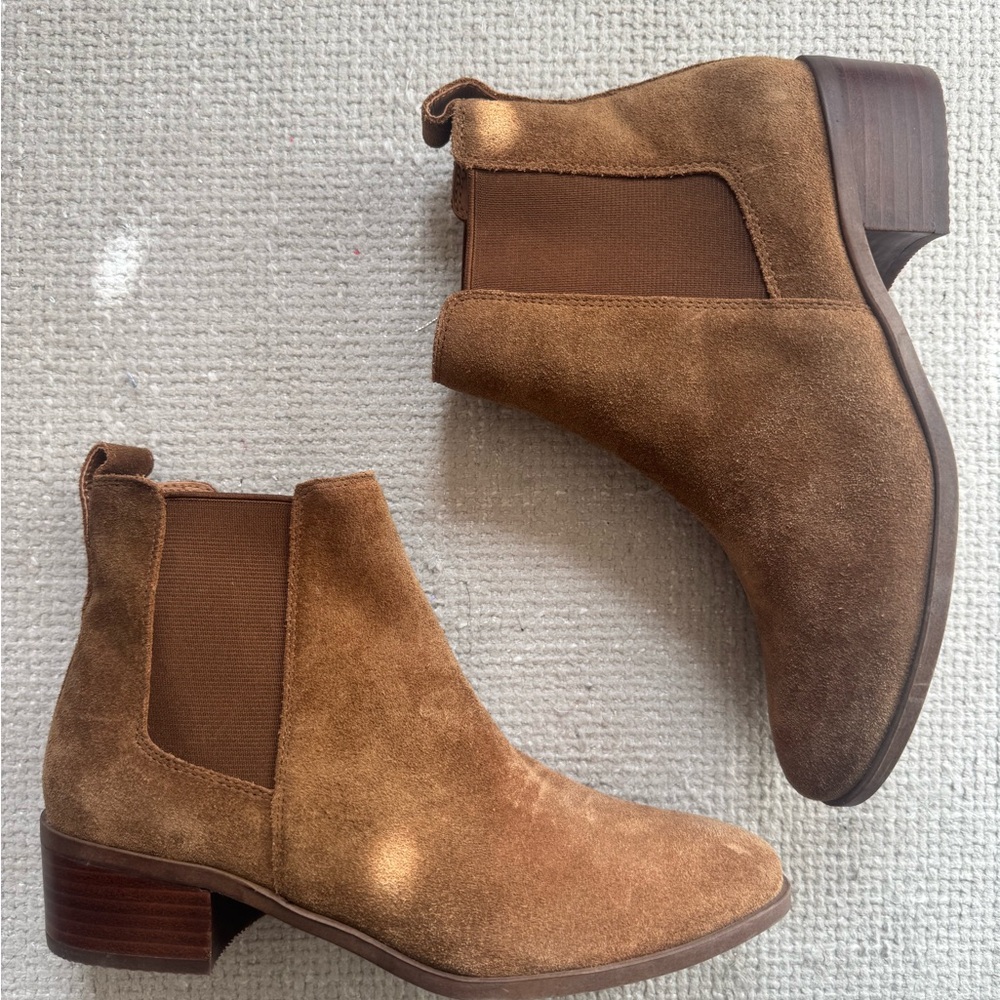 Steve Madden Dover Stylish Tan Suede Ankle Boots